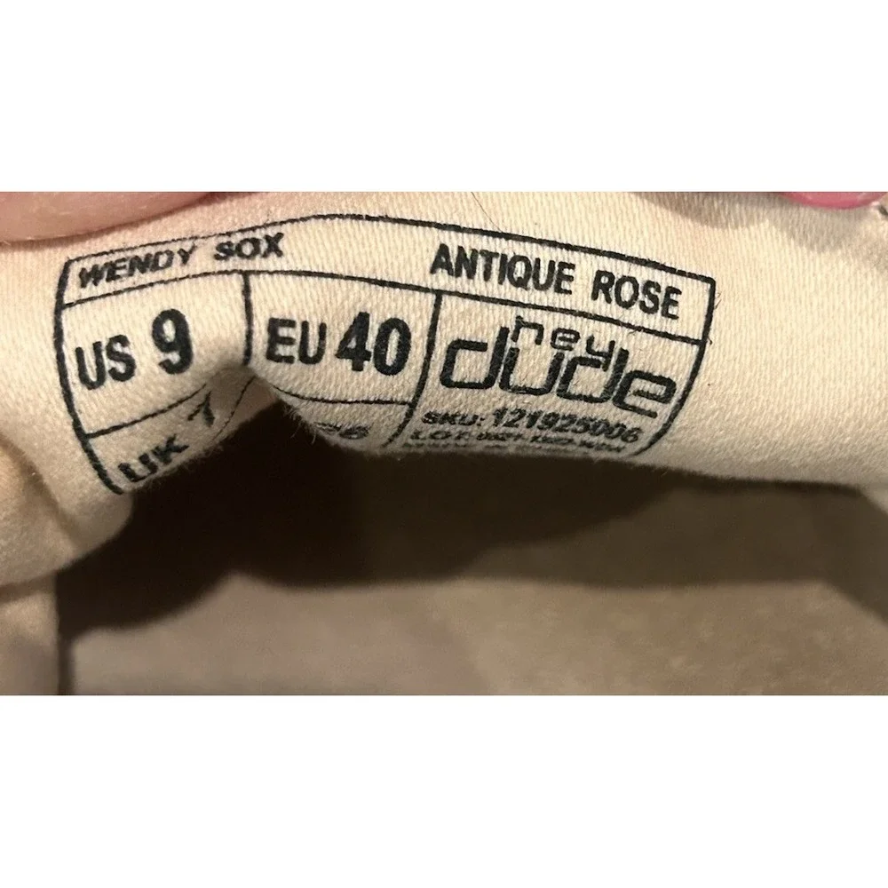 Women's Hey Dude Wendy Sox Antique Rose‎ Shoes, Size 9
